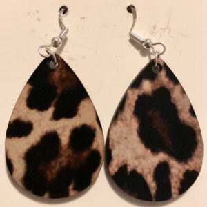 Ear Ring with leopard print design 2